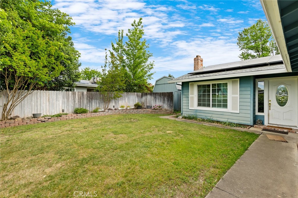 17 Tioga Way Chico, CA 95928 - Photo 4 of 36