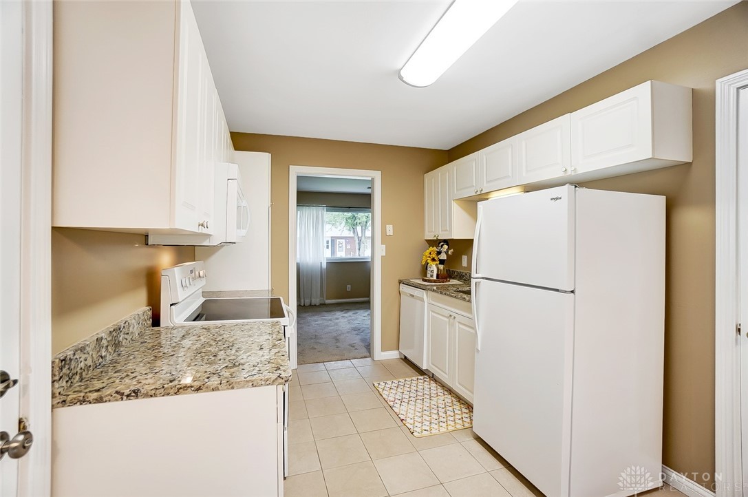 105 Woods Road Springboro, OH 45066 - Photo 8 of 31 Gallery Image 8