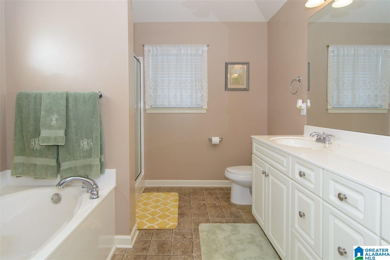 1046 Emerald Ridge Drive Calera, AL 35040 - Photo 18 of 32