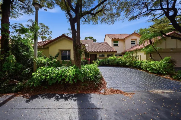 $650,000 | 5236 Majorca Club Drive, Boca Raton, FL 33486