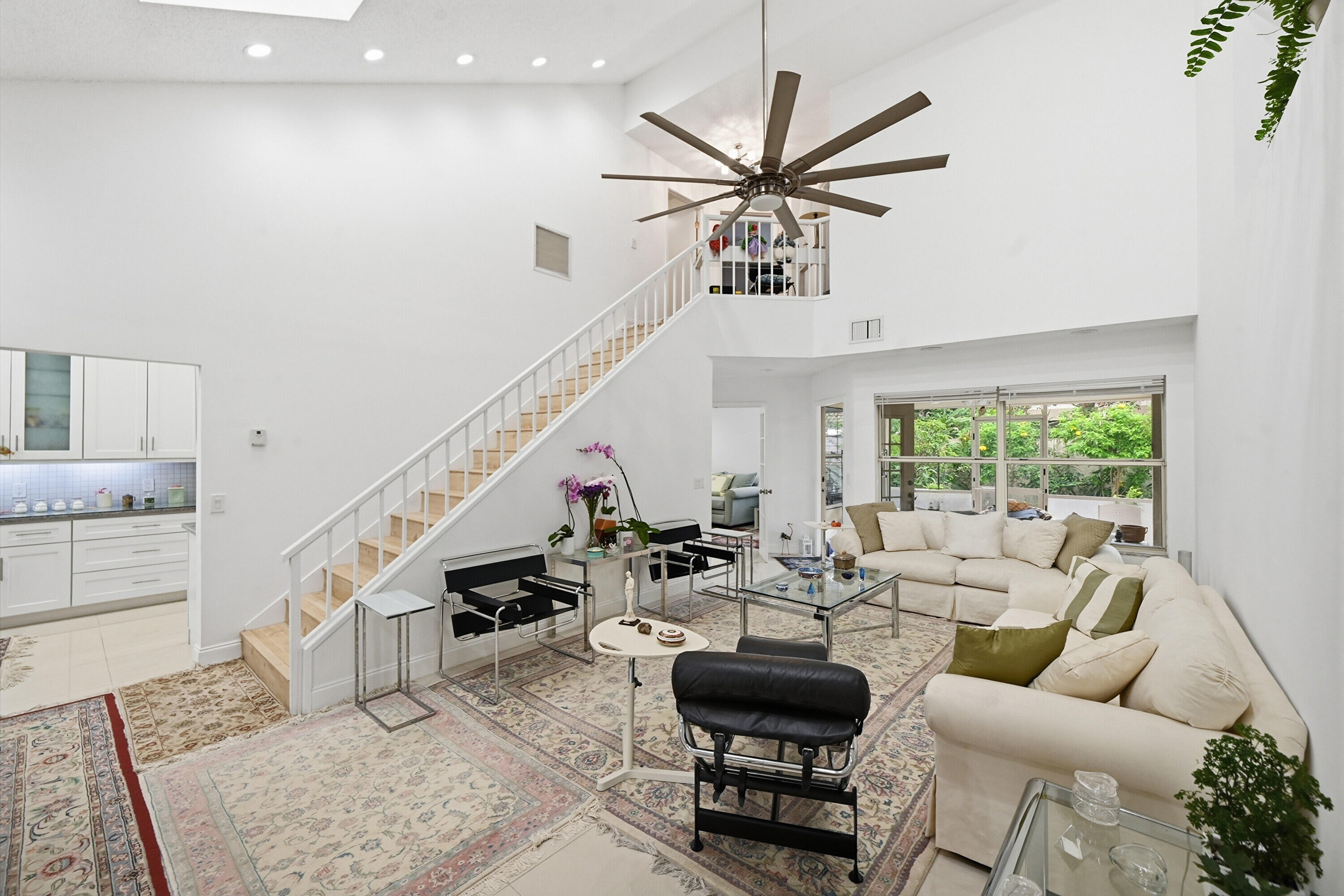 5236 Majorca Club Drive Boca Raton, FL 33486 - Photo 11 of 40 Soaring Ceilings