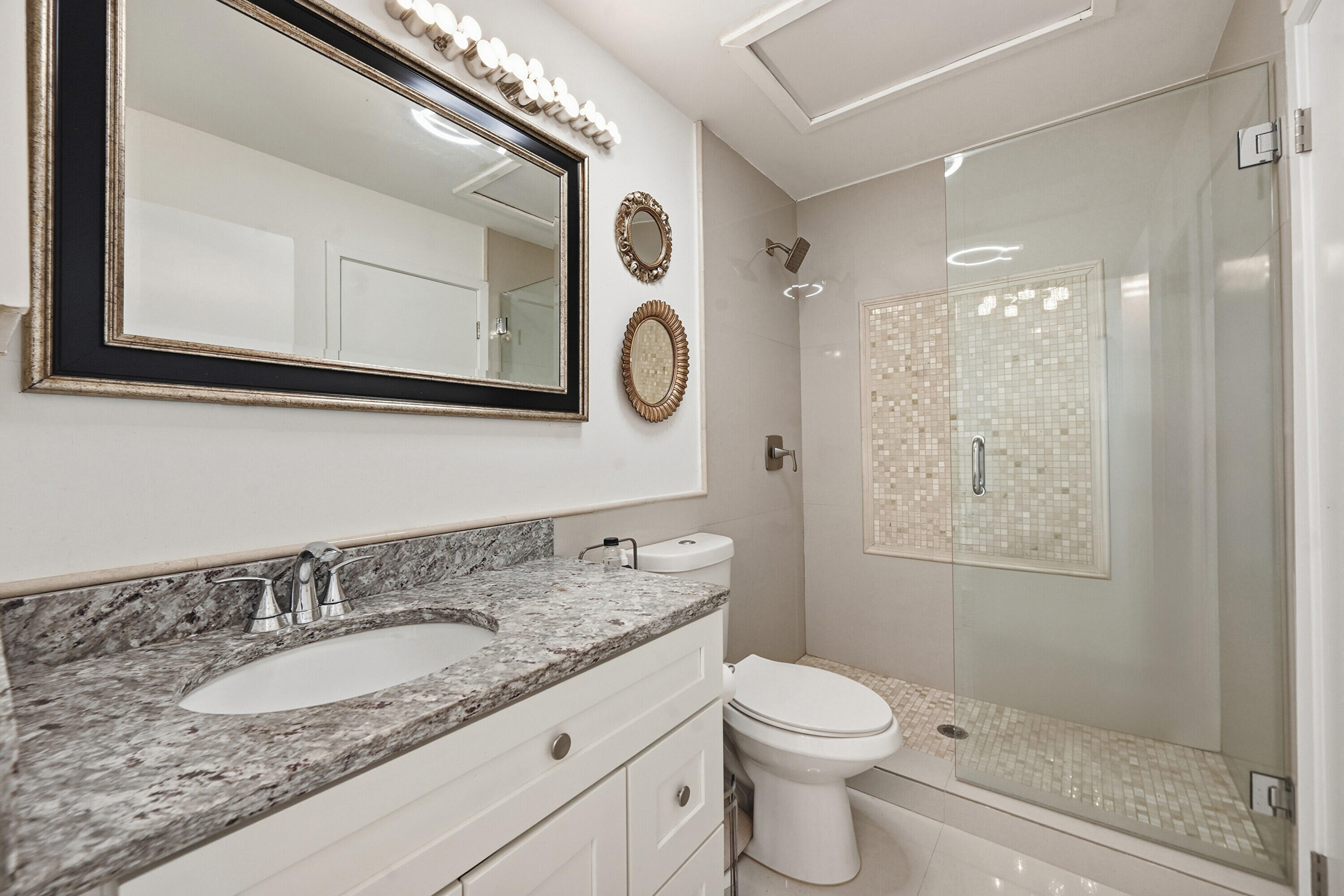 5236 Majorca Club Drive Boca Raton, FL 33486 - Photo 26 of 40 Secondary Full Bath