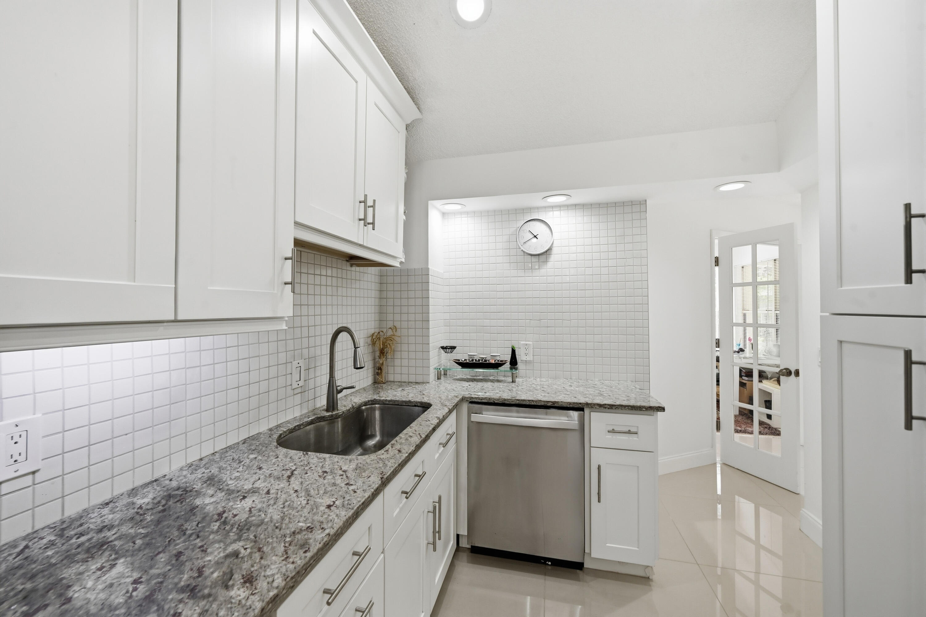 5236 Majorca Club Drive Boca Raton, FL 33486 - Photo 7 of 40 12_ra1_1729