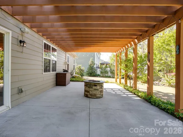 $584,500 | 1060 Crawford Drive, Lancaster, SC 29720