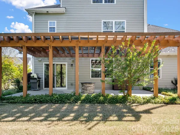 $584,500 | 1060 Crawford Drive, Lancaster, SC 29720