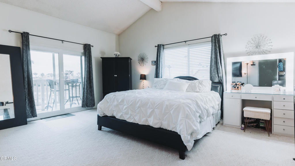 1020 Dunes Street Oxnard, CA 93035 - Photo 66 of 75 a spacious bedroom with a bed and a large window