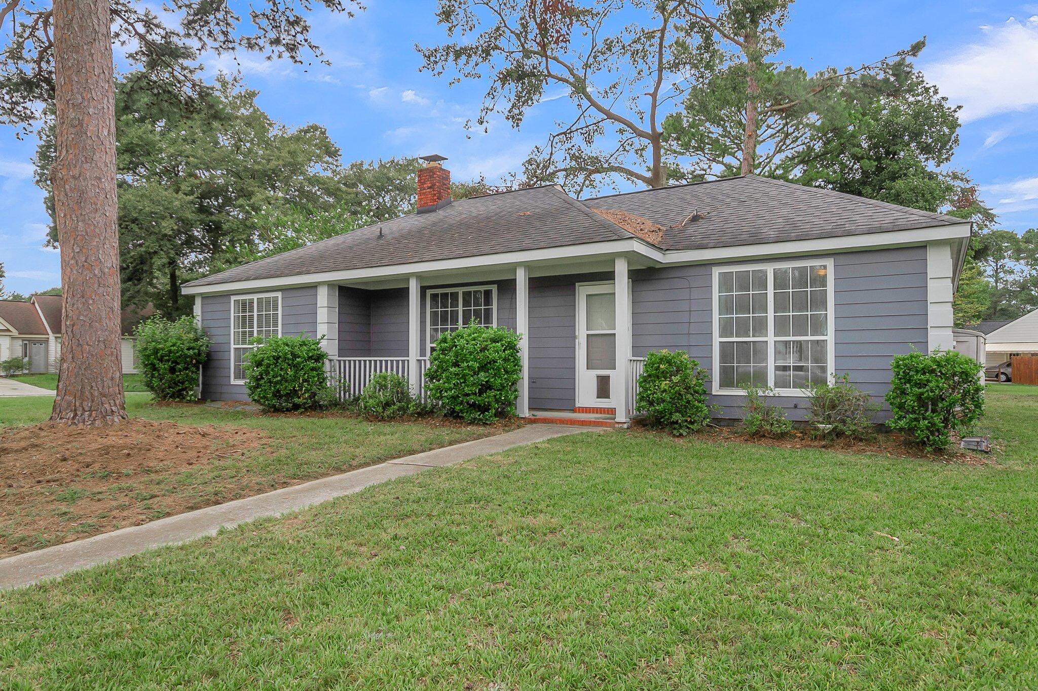 316 Indigo Road Goose Creek, SC 29445 - Photo 3 of 41 IMG_8181