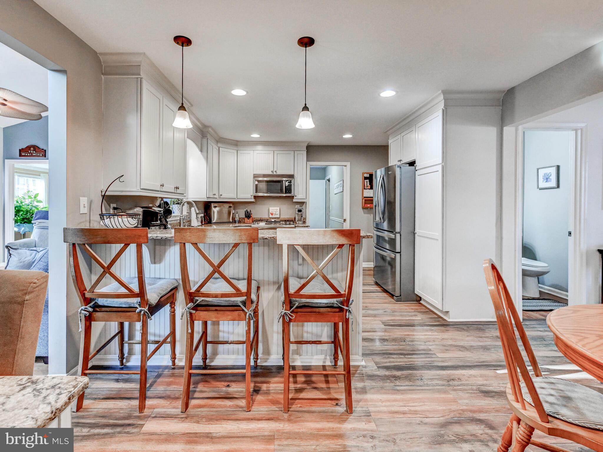 1106 Benjamin Road Bel Air, MD 21014 - Photo 13 of 41 Kitchen with Peninsula seating.
