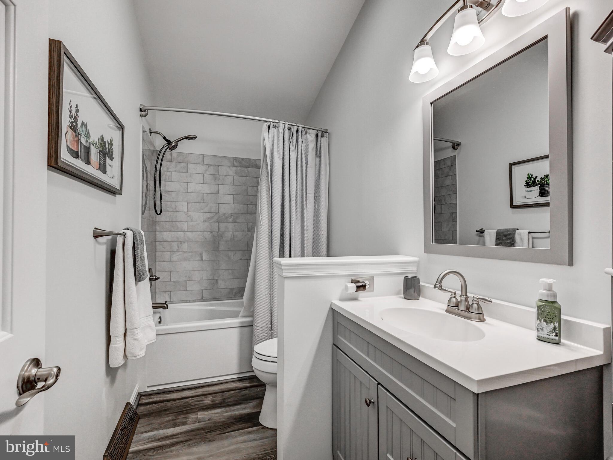 1106 Benjamin Road Bel Air, MD 21014 - Photo 28 of 41 Upstairs Hallway Bathroom