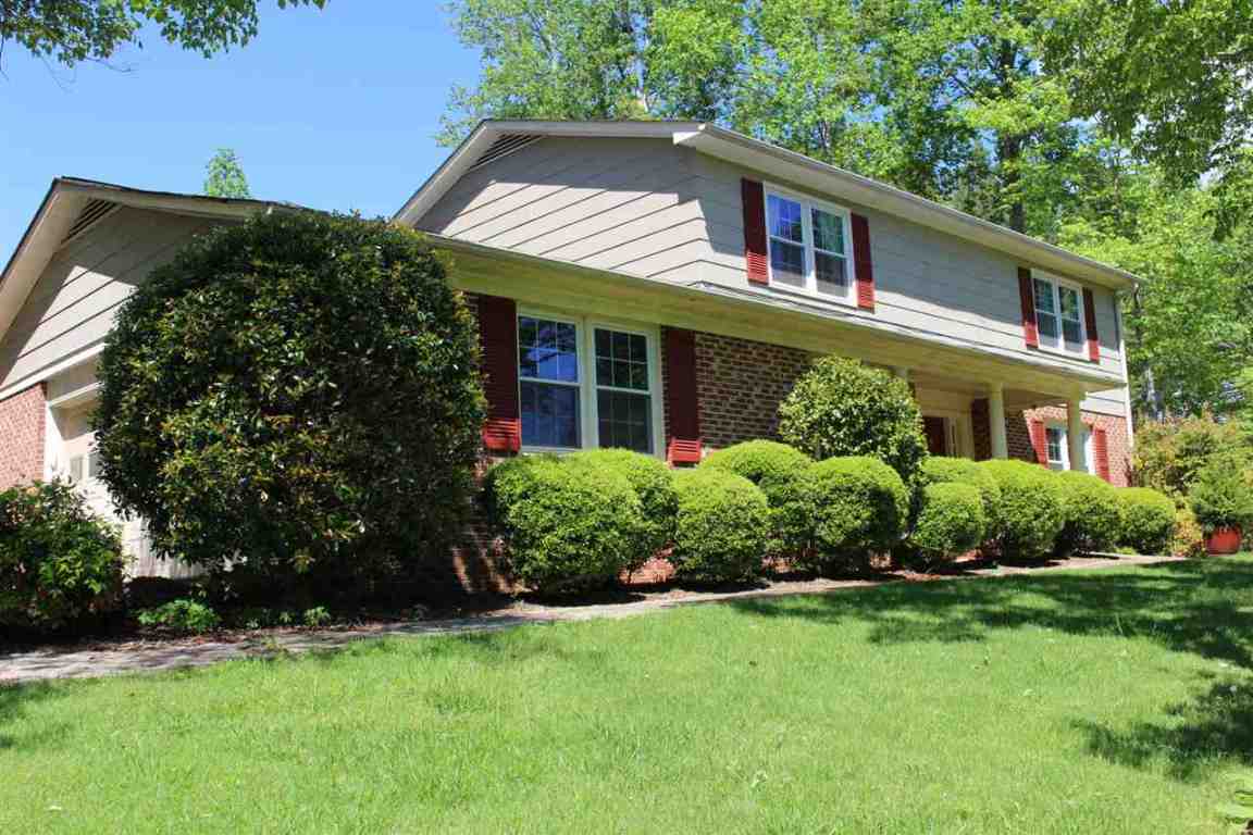 321 Hillandale Road Seneca, SC 29672 - Photo 3 of 36 Gallery Image 3