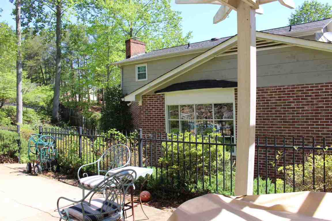 321 Hillandale Road Seneca, SC 29672 - Photo 33 of 36 Gallery Image 33