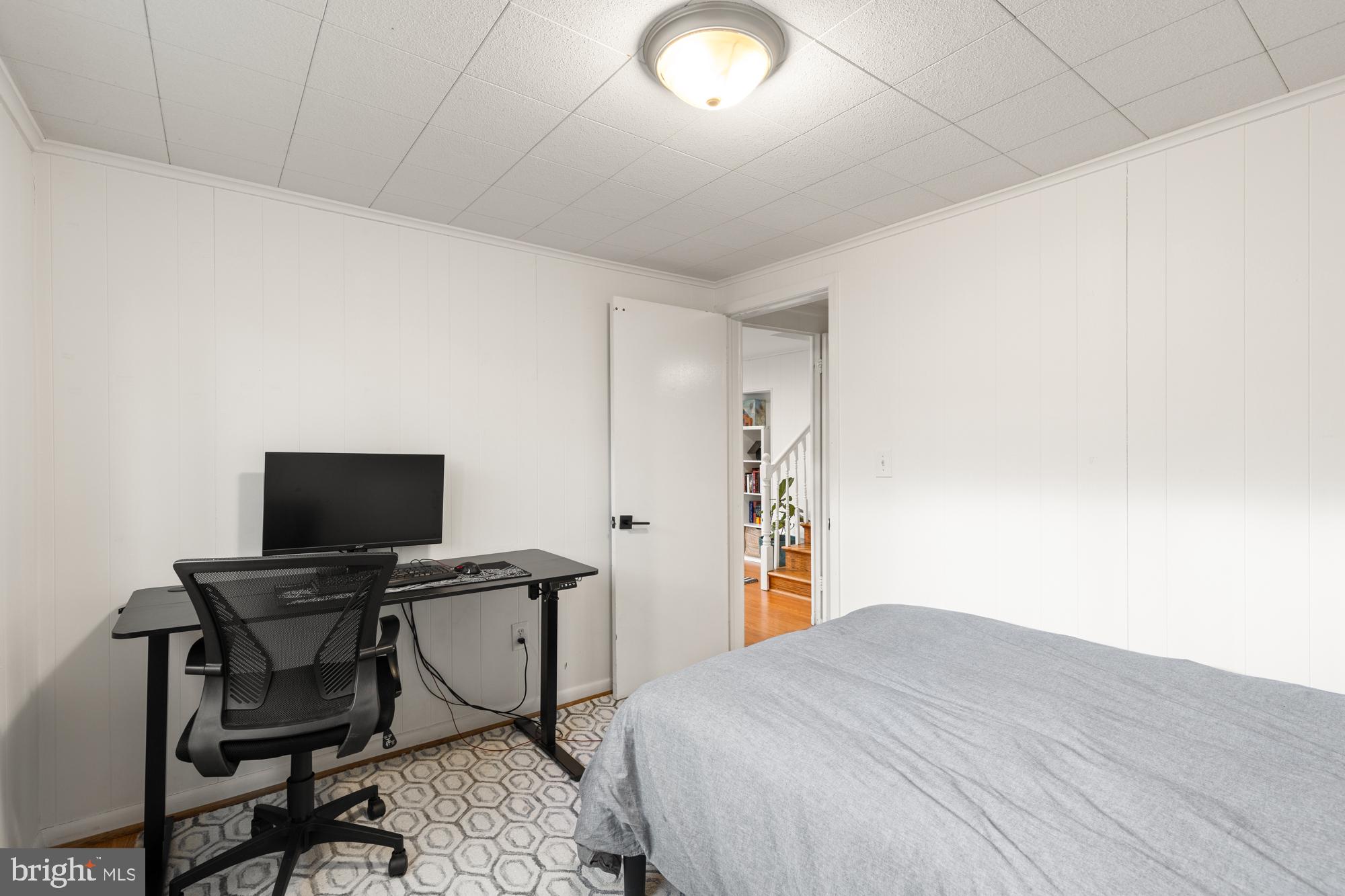 2407 Harmon Road Silver Spring, MD 20902 - Photo 35 of 39 a bedroom with a workspace