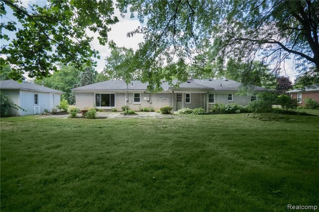 16175 West 13 Mile Road Southfield, MI 48076 - Photo 6 of 31