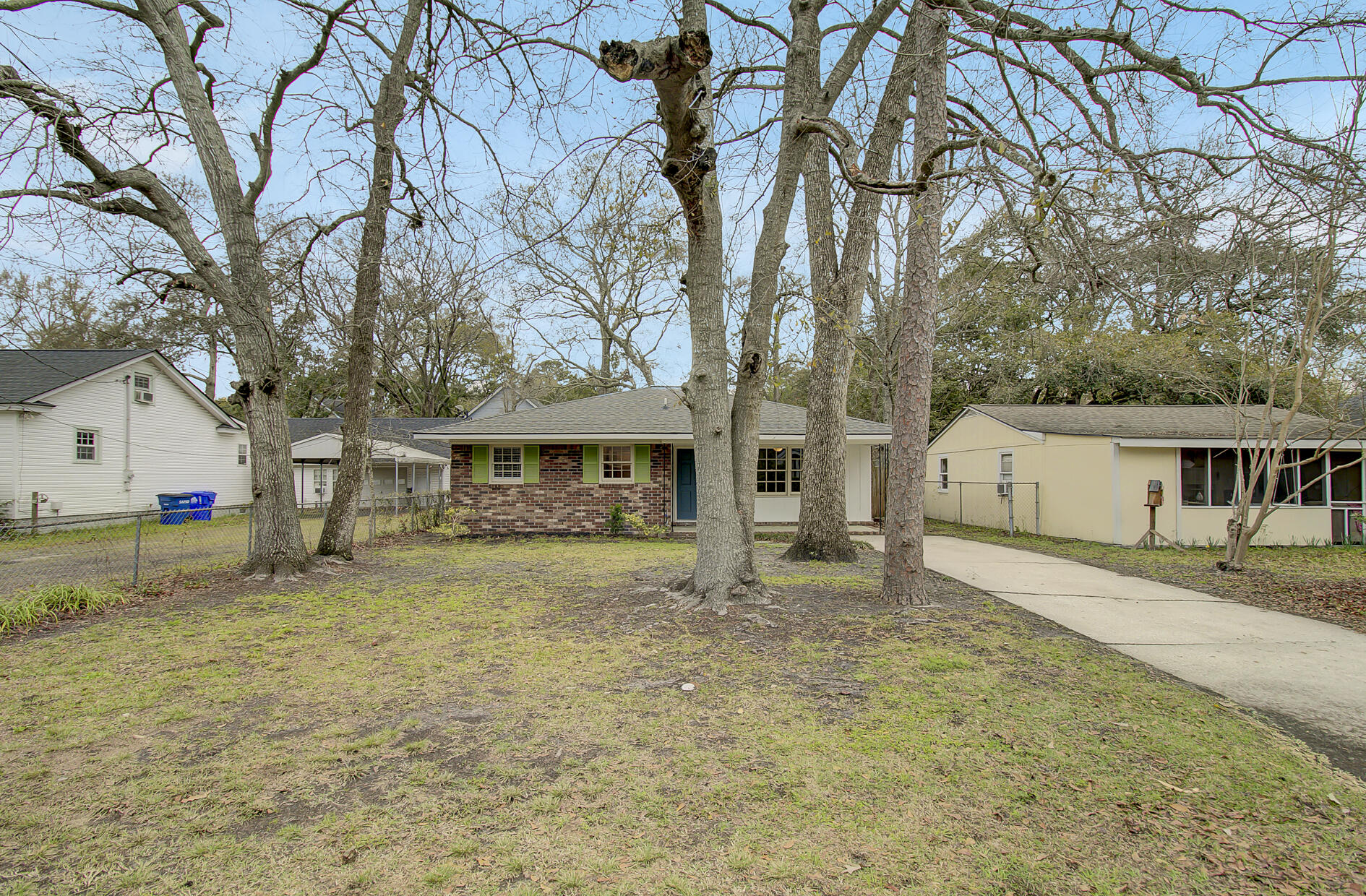 1614 Pinecrest Road Charleston, SC 29407 - Photo 2 of 25 %282%29 (1)