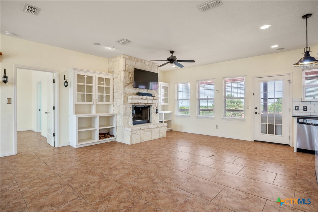 845 Rutherford Fischer, TX 78623 - Photo 5 of 39