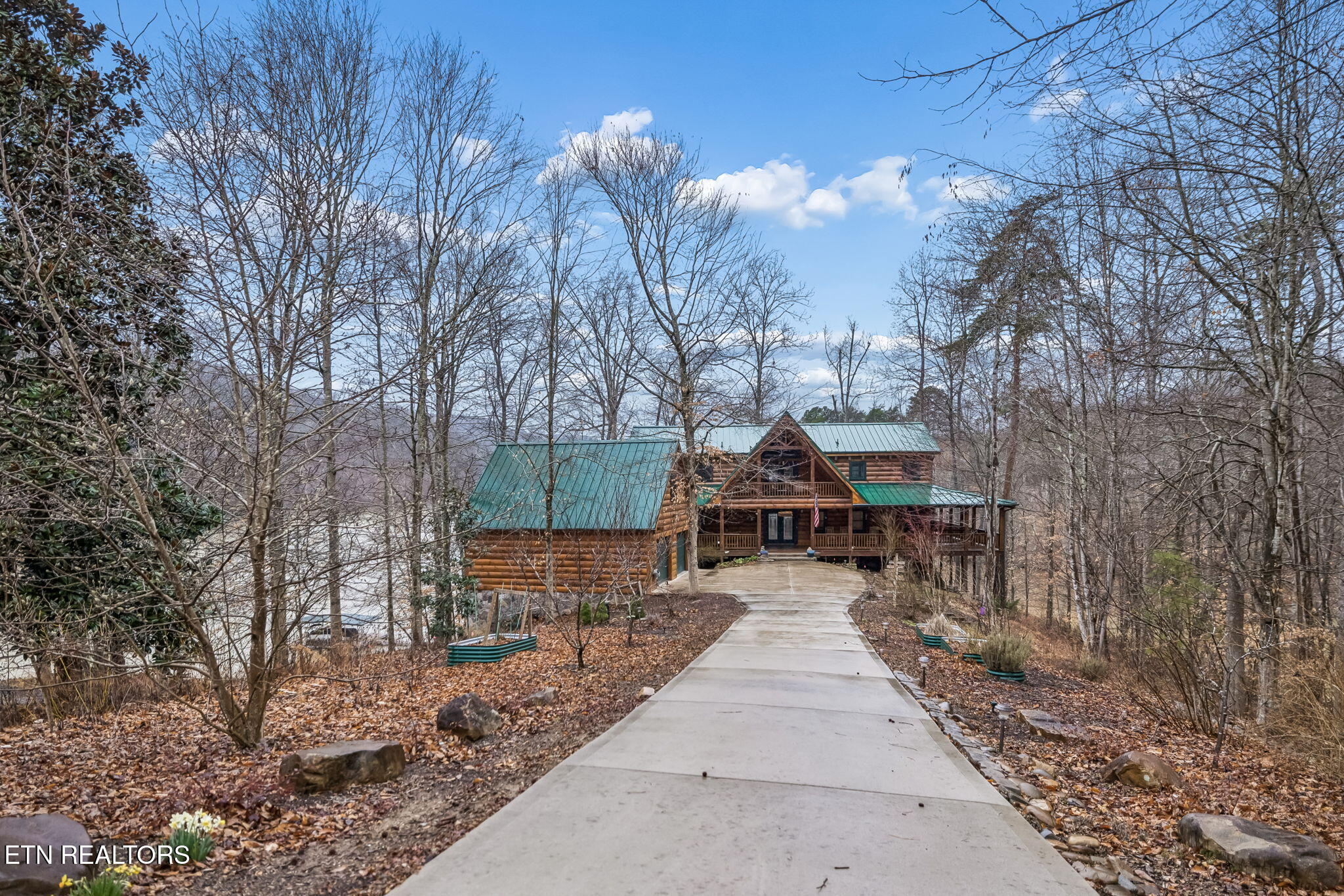 105 Shoreside Road New Tazewell, TN 37825 - Photo 3 of 51 1-105 Shoreside Rd - 001