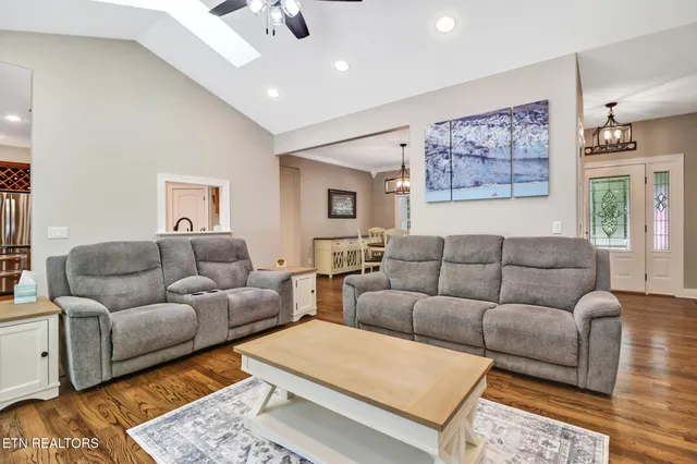 $635,000 | 31 Holly Lane, Fairfield Glade, TN 38558