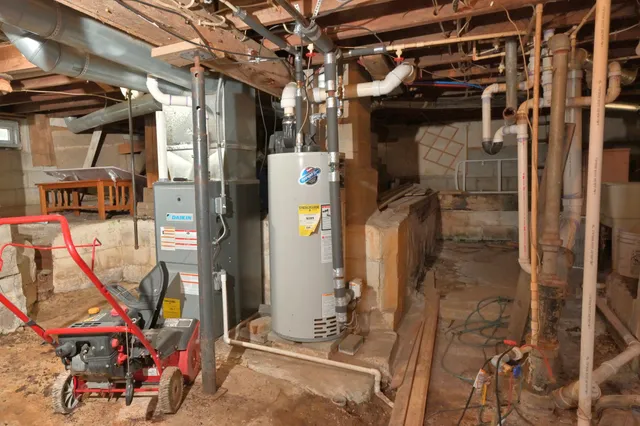 $65,000 | 117 East Hibbing Avenue, Keewatin, MN 55753