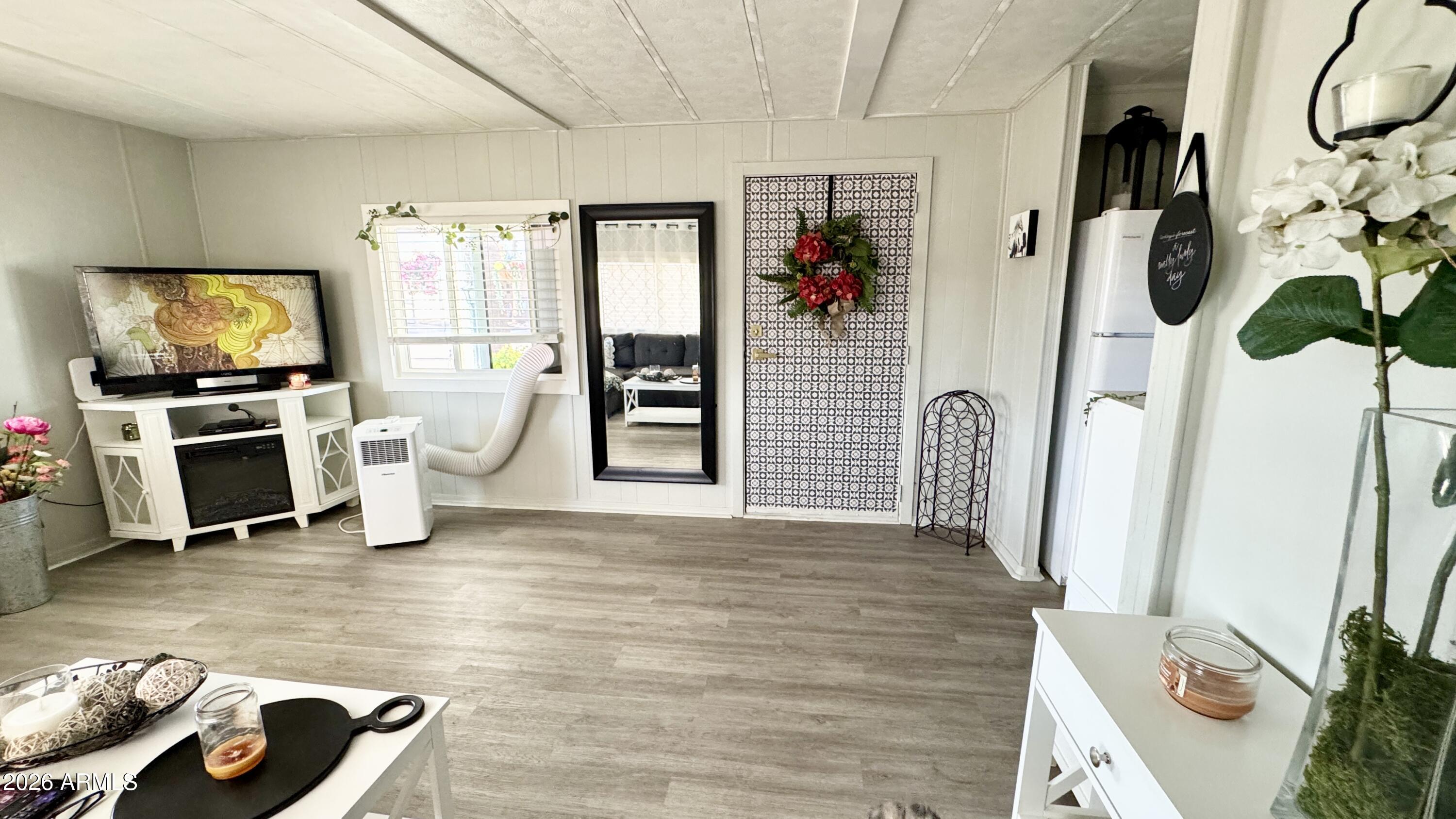 303 South Recker Road, Unit 62 Mesa, AZ 85206 - Photo 21 of 37 Living Room
