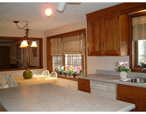 11 Pueblo Road Medfield, MA 02052 - Photo 9 of 19 Gallery Image 9