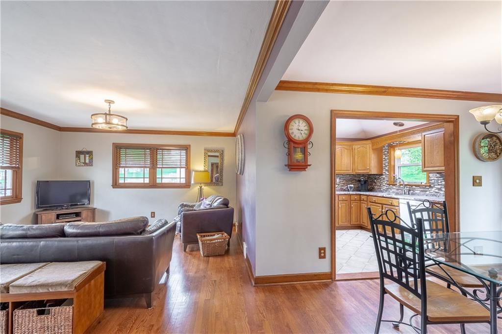271 Manor Road Wexford, PA 15090 - Photo 6 of 25
