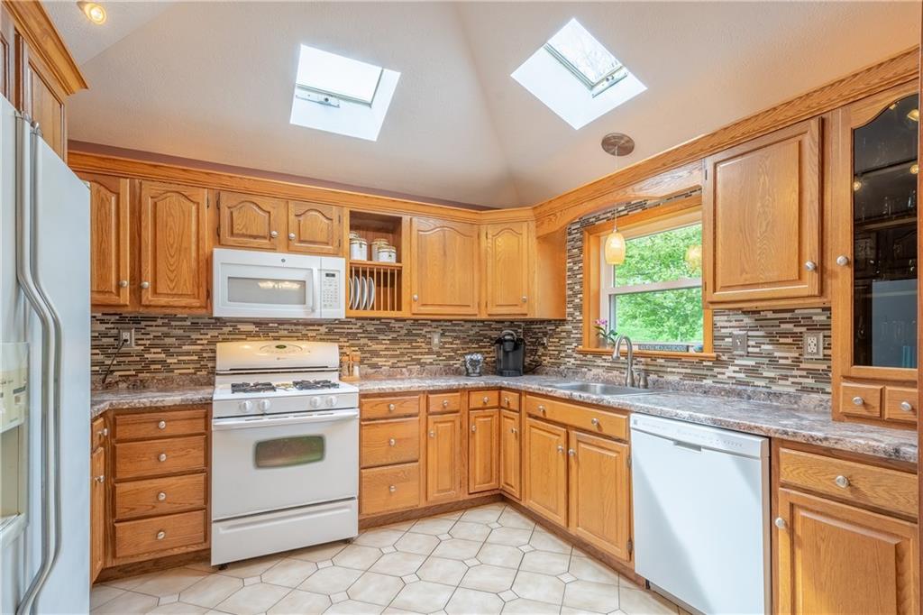 271 Manor Road Wexford, PA 15090 - Photo 8 of 25