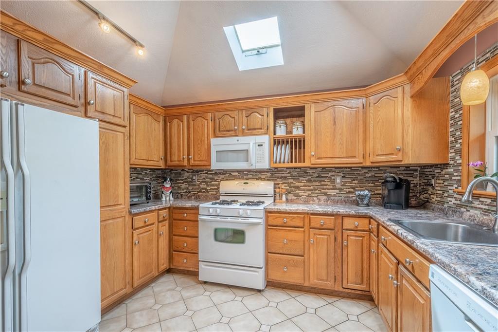 271 Manor Road Wexford, PA 15090 - Photo 9 of 25