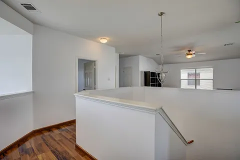 $350,000 | 305 Waterlily Way, Hutto, TX 78634