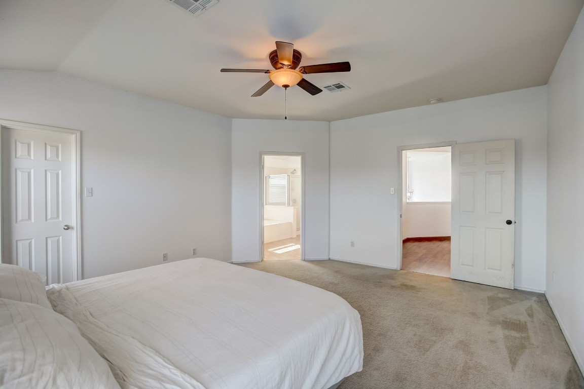 305 Waterlily Way Hutto, TX 78634 - Photo 19 of 40