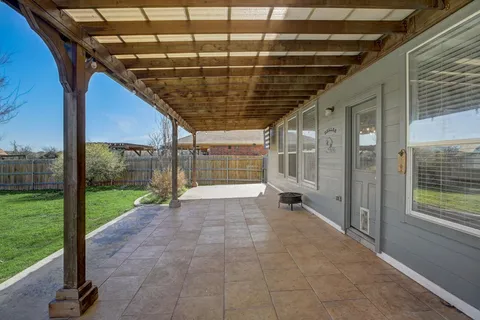 $350,000 | 305 Waterlily Way, Hutto, TX 78634