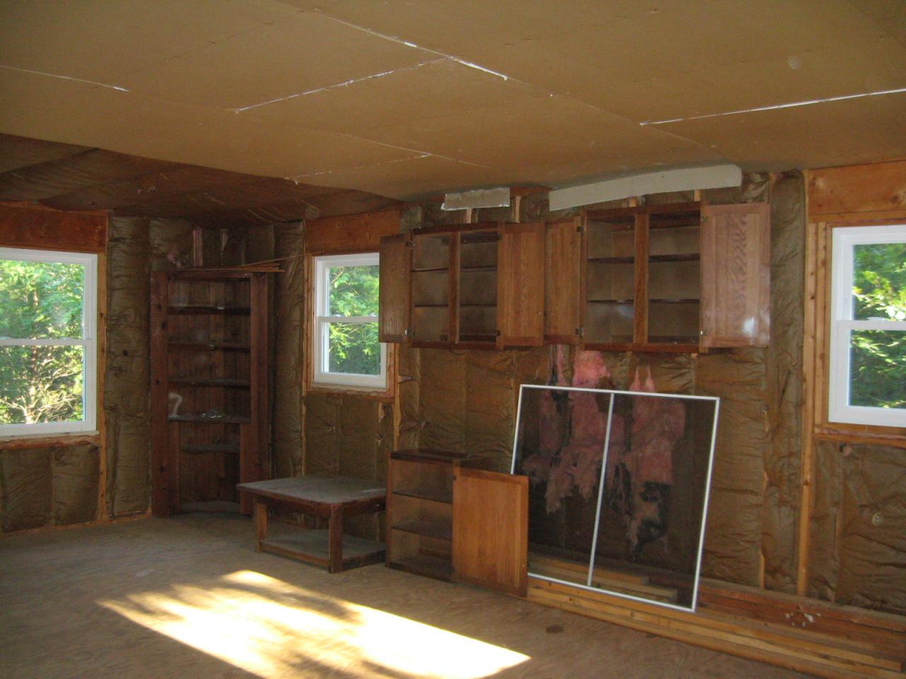 Lot 33 Ridgewood Road Huddleston, VA 24104 - Photo 4 of 10 Interior of cabin