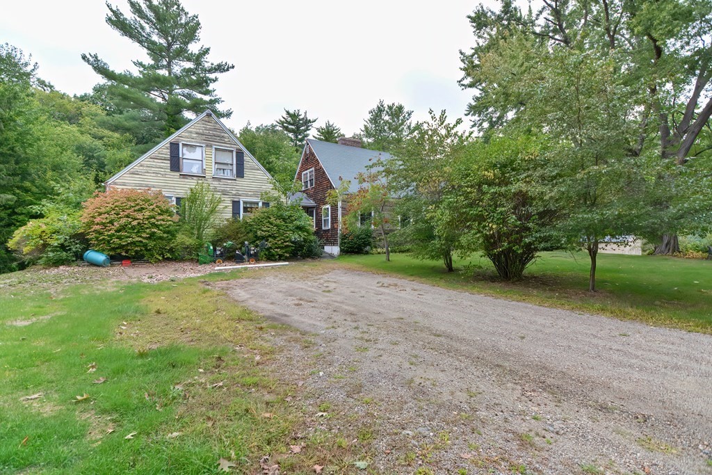 42 True Road Salisbury, MA 01952 - Photo 2 of 18