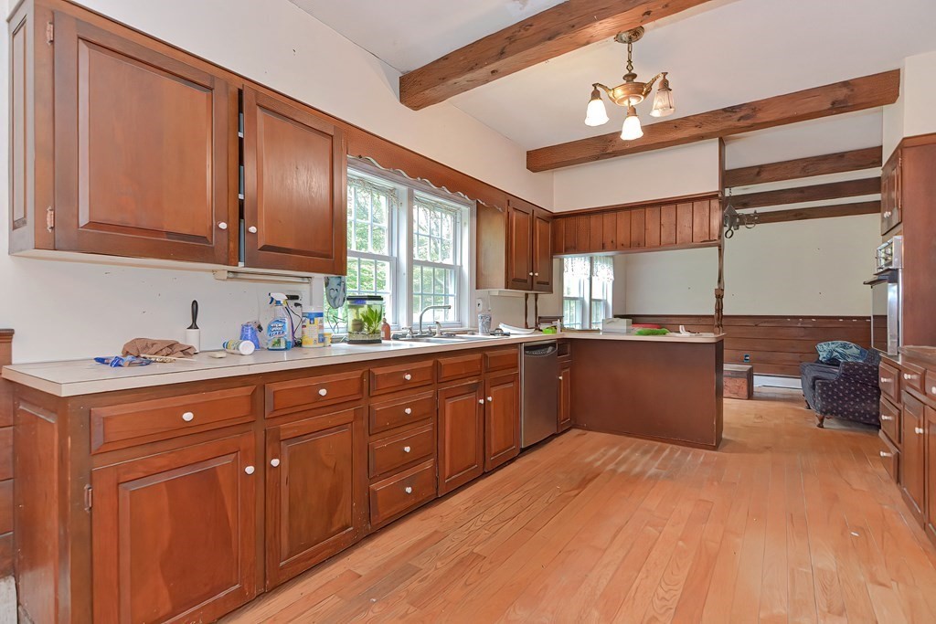 42 True Road Salisbury, MA 01952 - Photo 5 of 18