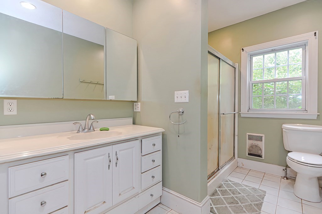 42 True Road Salisbury, MA 01952 - Photo 9 of 18