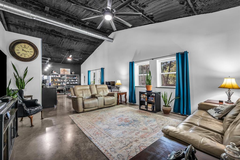 9340 Apache Trail Rio Vista, TX 76093 - Photo 23 of 40 Gallery Image 23