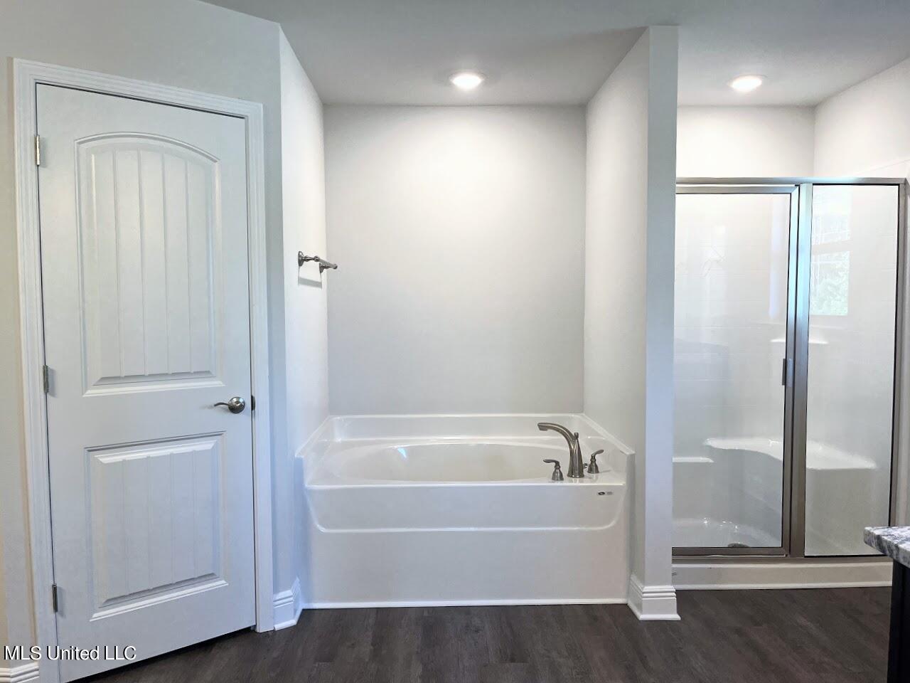 6203 Roxanne Way Biloxi, MS 39532 - Photo 15 of 31 lot 47 master bath 2