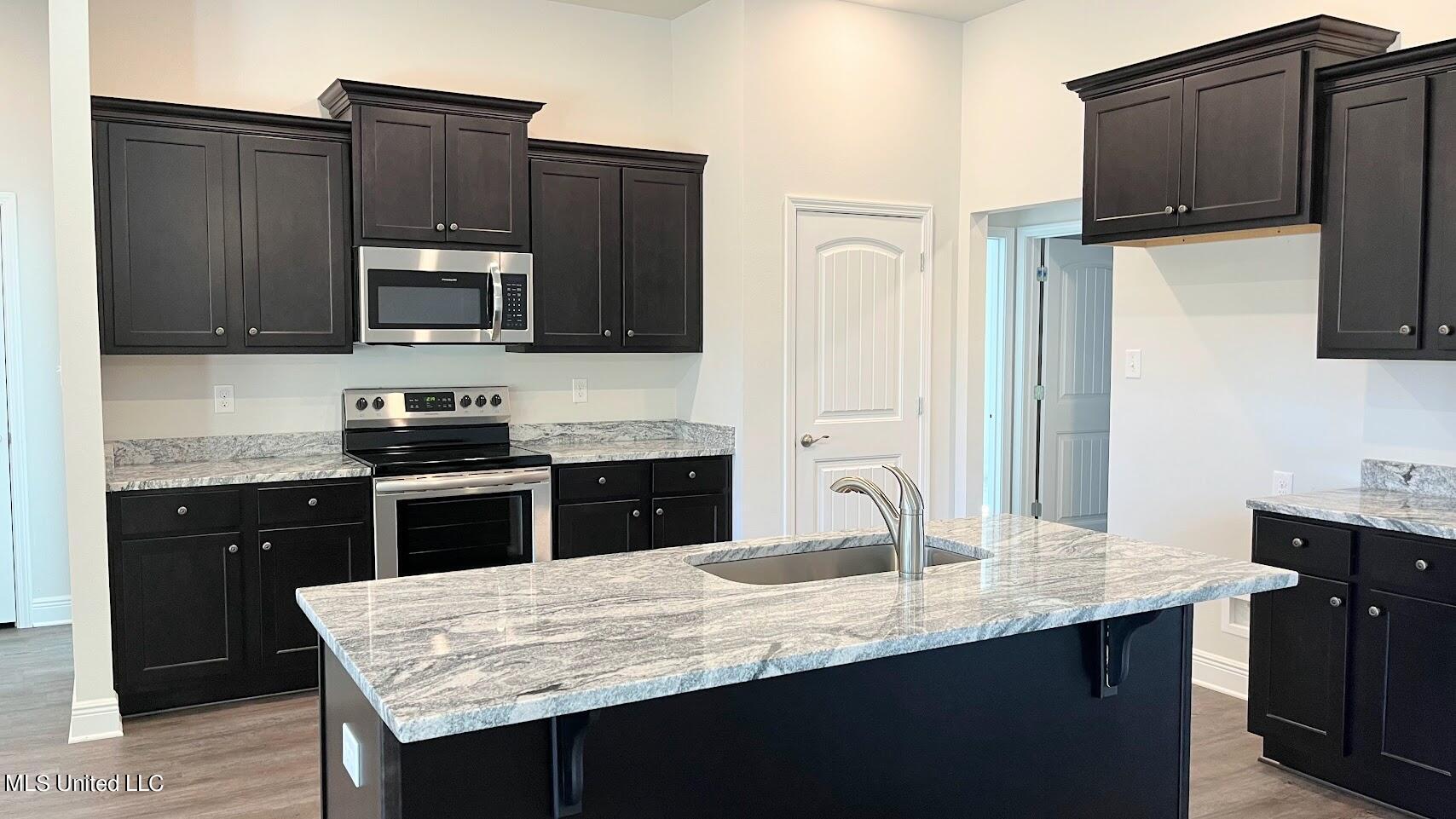 6203 Roxanne Way Biloxi, MS 39532 - Photo 2 of 31 lot 47 Kitchen