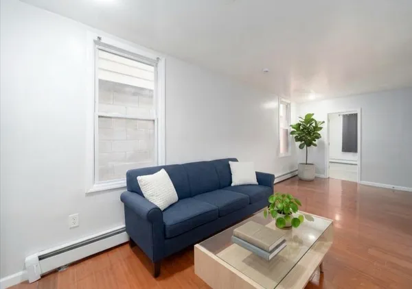 $2,200 | 365 Claremont Avenue, Unit 1, Jersey City, NJ 07305