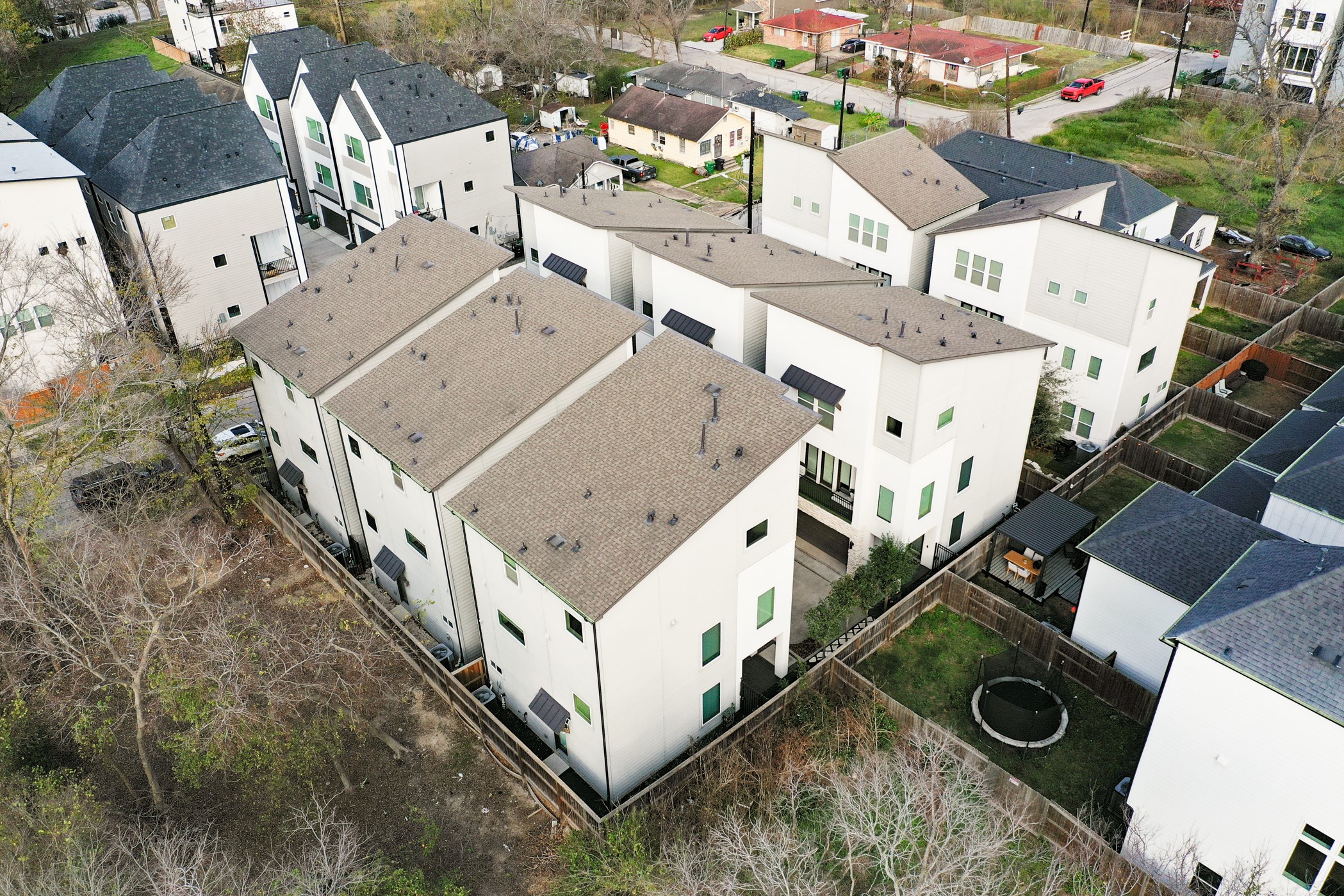 4032 Buck Street, Unit A Houston, TX 77020 - Photo 37 of 39 an aerial view of a house with roof deck and patio