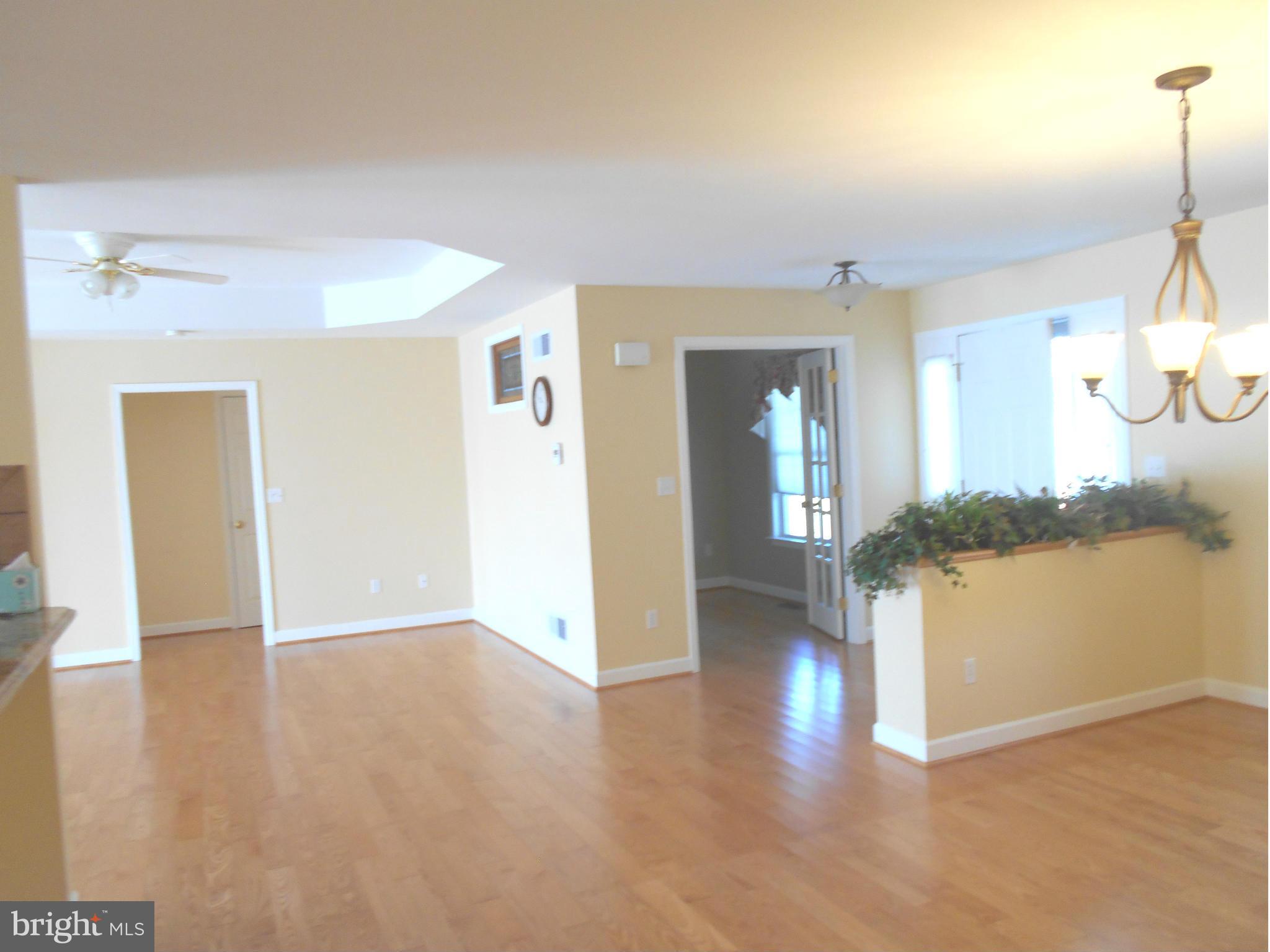 1119 Klees Mill Road Westminster, MD 21157 - Photo 17 of 27 Interior (General)