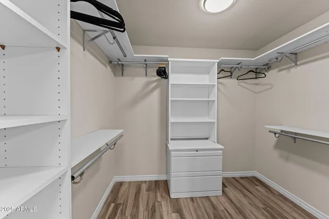 a view of walk in closet