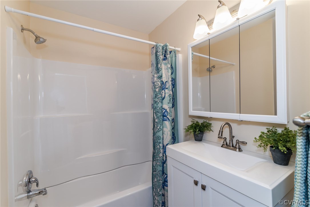 307 Hummingbird Road Richmond, VA 23227 - Photo 23 of 39 Gallery Image 23