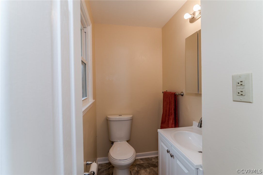 307 Hummingbird Road Richmond, VA 23227 - Photo 27 of 39 Gallery Image 27