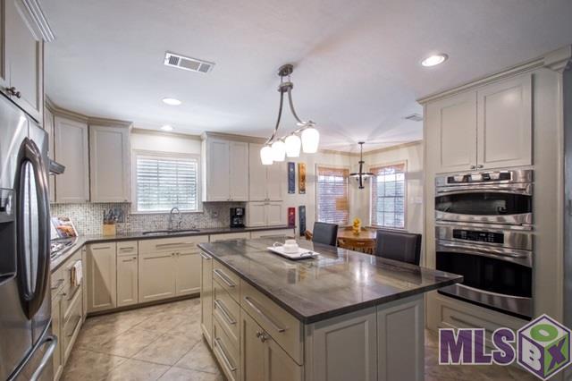 1648 Rue Desiree Baton Rouge, LA 70810 - Photo 2 of 32