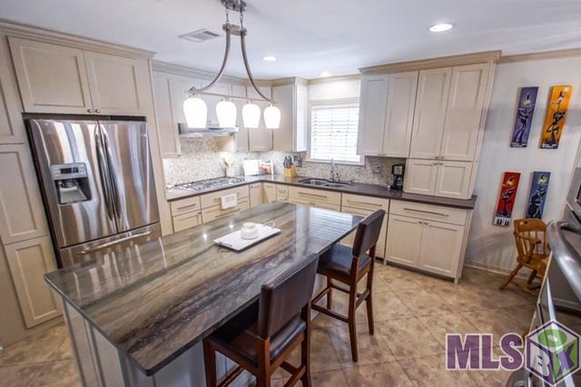 1648 Rue Desiree Baton Rouge, LA 70810 - Photo 4 of 32