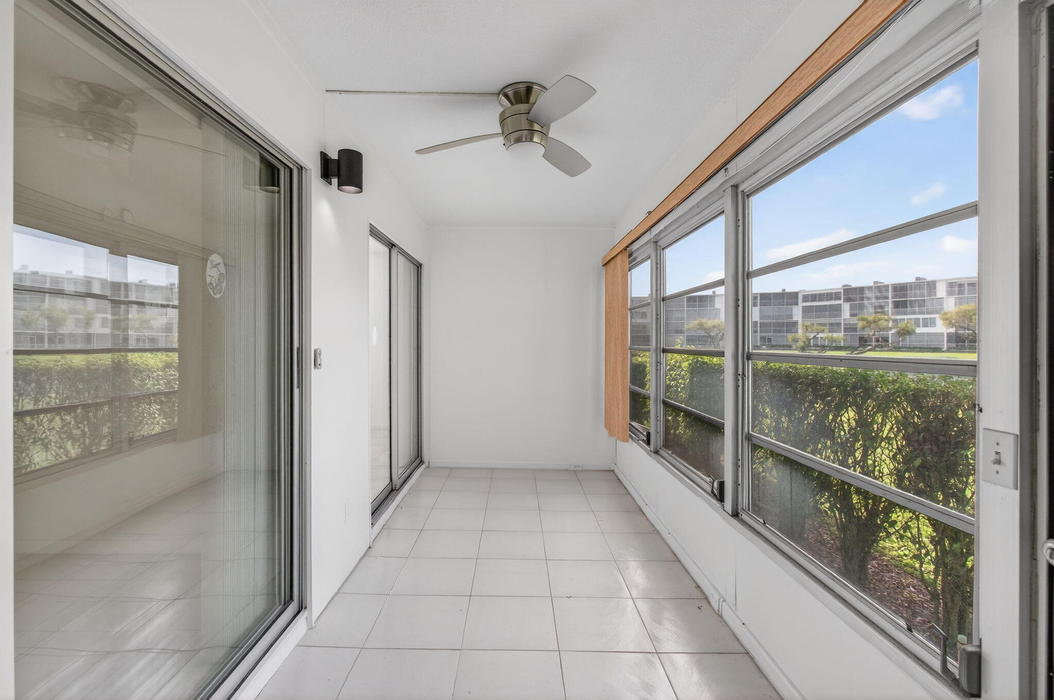 1036 Hythe B, Unit B Boca Raton, FL 33434 - Photo 28 of 53 16-web-or-mls-DSC_3053