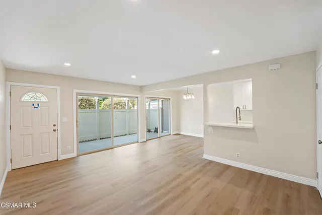 $579,950 | 2845 Instone Court, Westlake Village, CA 91361