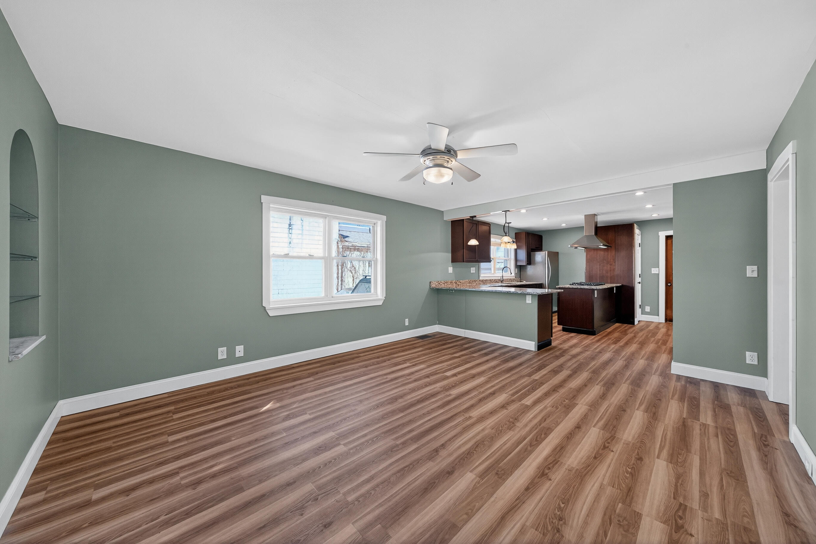 1207 Grant Street Lake Geneva, WI 53147 - Photo 11 of 40 living/dining