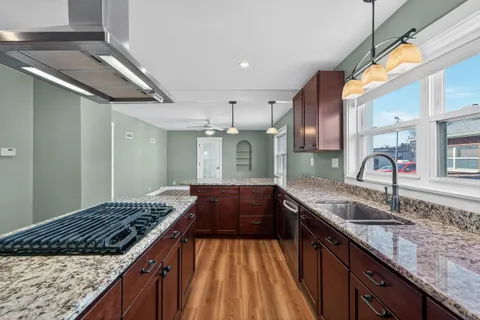 $344,900 | 1207 Grant Street, Lake Geneva, WI 53147