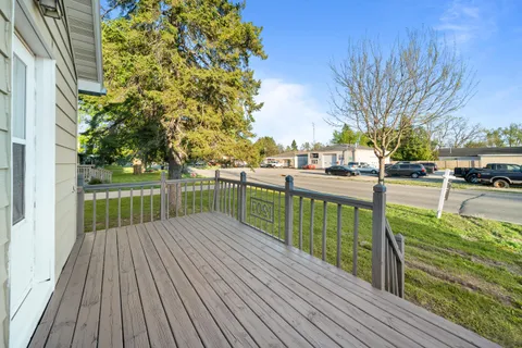 $344,900 | 1207 Grant Street, Lake Geneva, WI 53147